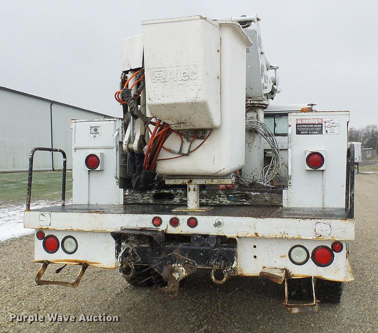 image for item DB2107 1995 International 4700 bucket truck