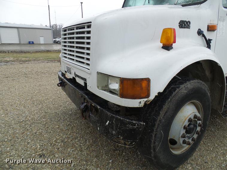 image for item DB2107 1995 International 4700 bucket truck