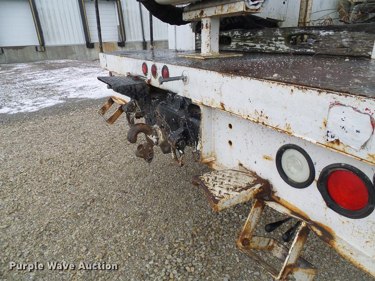 image for item DB2107 1995 International 4700 bucket truck