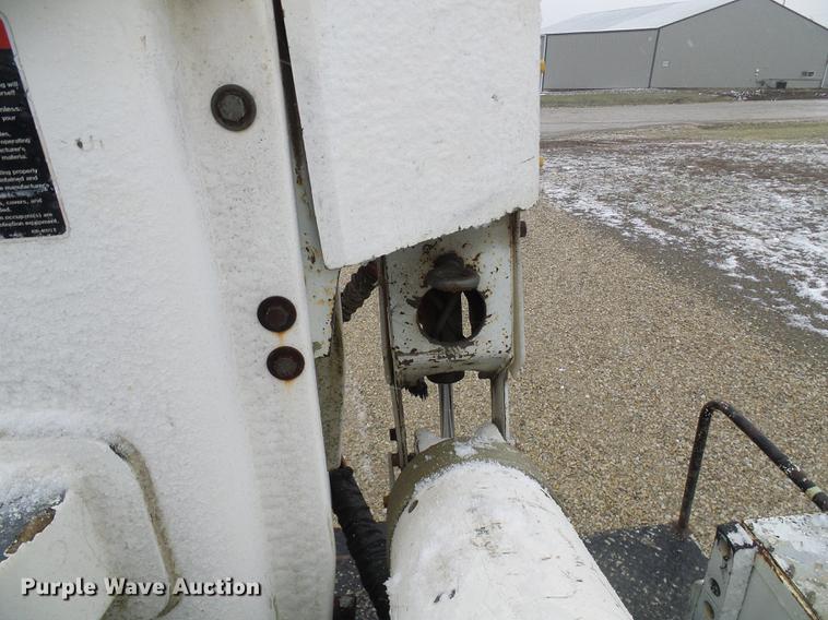 image for item DB2107 1995 International 4700 bucket truck