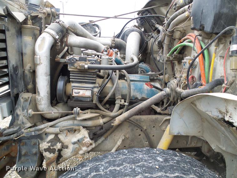 image for item DB2107 1995 International 4700 bucket truck