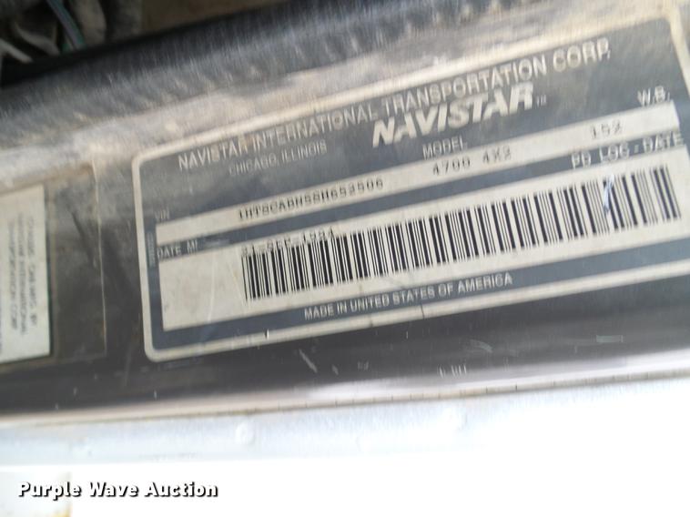 image for item DB2107 1995 International 4700 bucket truck