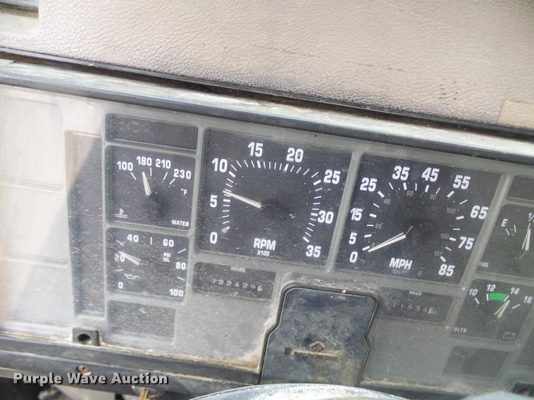 image for item DB2107 1995 International 4700 bucket truck