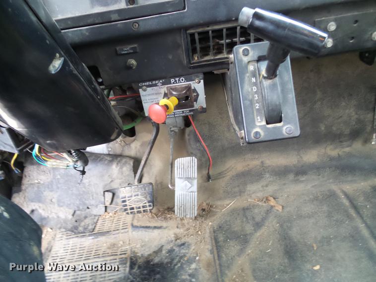 image for item DB2107 1995 International 4700 bucket truck