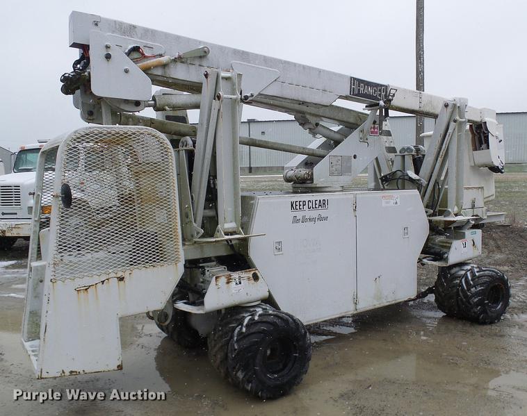 image for item DB2108 2005 Terex Hi Ranger TL38P boom lift