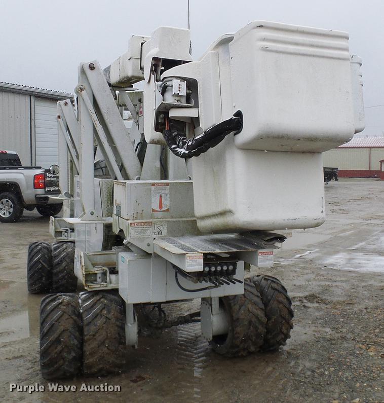 image for item DB2108 2005 Terex Hi Ranger TL38P boom lift