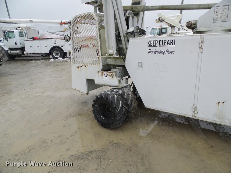 image for item DB2108 2005 Terex Hi Ranger TL38P boom lift