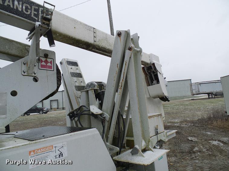 image for item DB2108 2005 Terex Hi Ranger TL38P boom lift