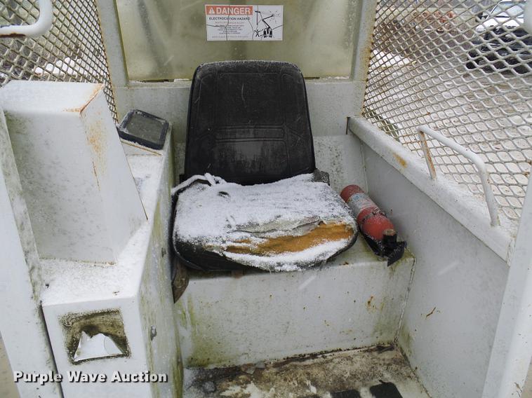 image for item DB2108 2005 Terex Hi Ranger TL38P boom lift