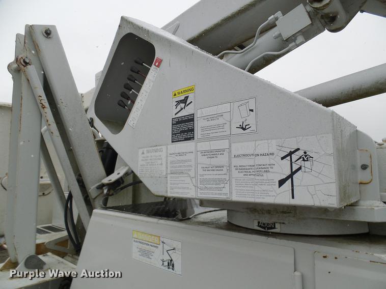 image for item DB2108 2005 Terex Hi Ranger TL38P boom lift