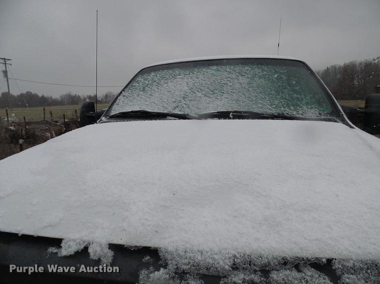 image for item DB2110 2005 Ford F350 Super Duty Crew Cab pickup truck