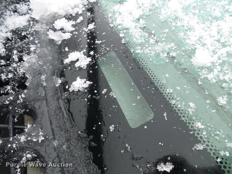 image for item DB2110 2005 Ford F350 Super Duty Crew Cab pickup truck