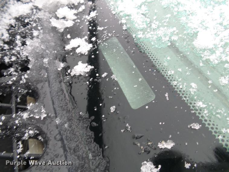 image for item DB2110 2005 Ford F350 Super Duty Crew Cab pickup truck