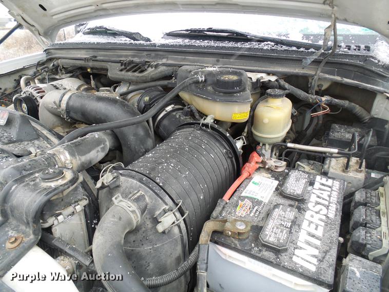 image for item DB2110 2005 Ford F350 Super Duty Crew Cab pickup truck