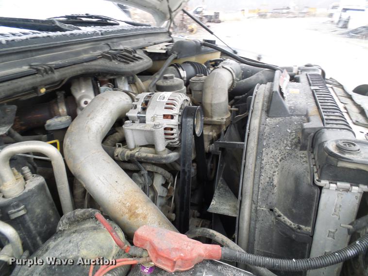 image for item DB2110 2005 Ford F350 Super Duty Crew Cab pickup truck