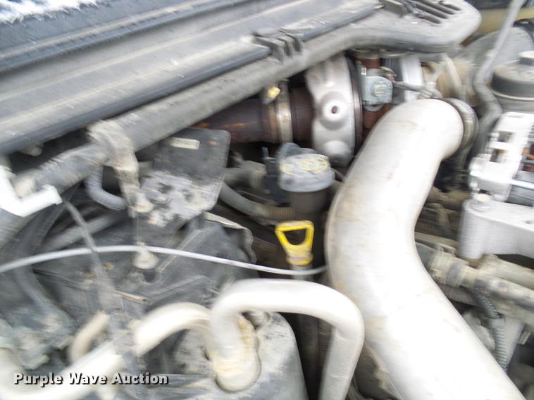 image for item DB2110 2005 Ford F350 Super Duty Crew Cab pickup truck