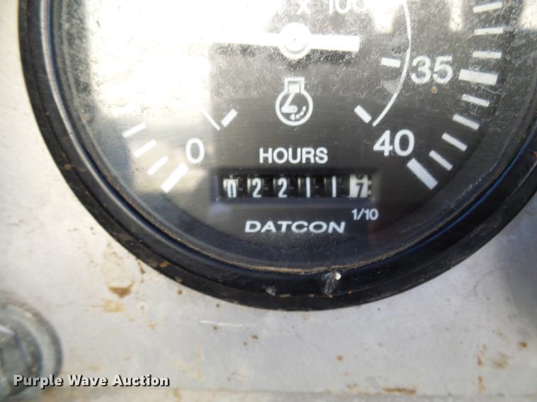 image for item DB2117 1998 International 2554 vacuum truck