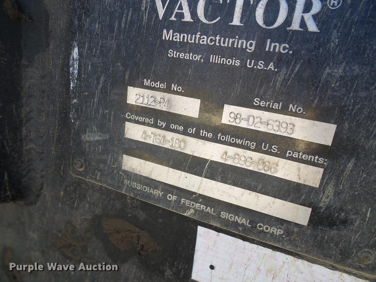 image for item DB2117 1998 International 2554 vacuum truck