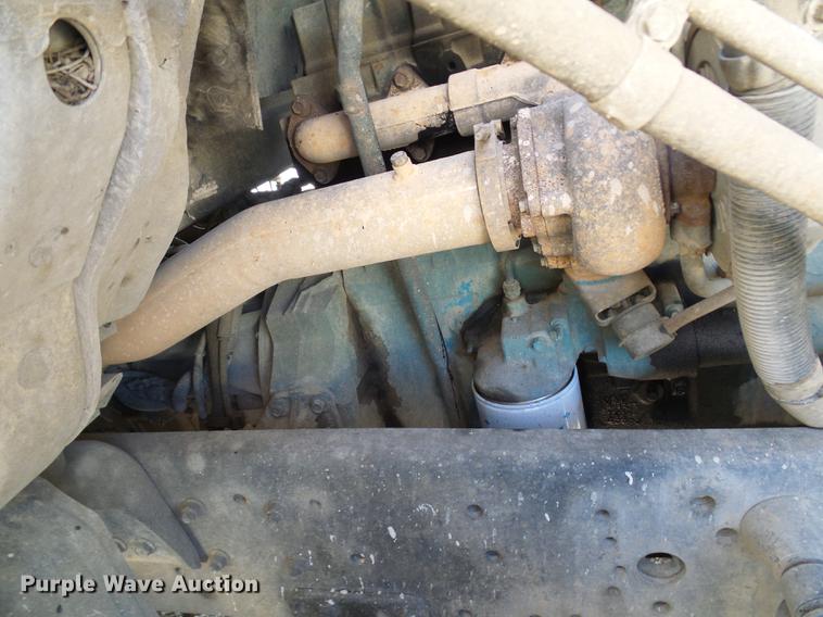 image for item DB2117 1998 International 2554 vacuum truck