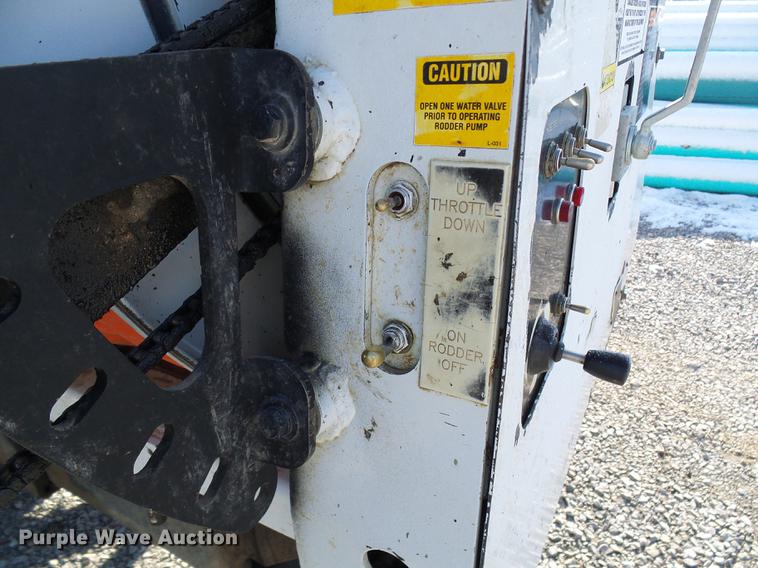 image for item DB2117 1998 International 2554 vacuum truck