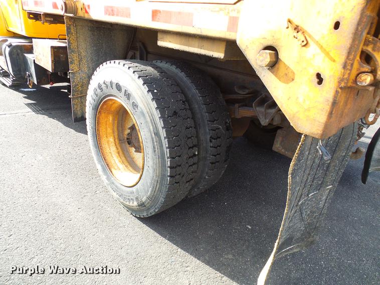 image for item DB2118 2002 International 4900 dump truck