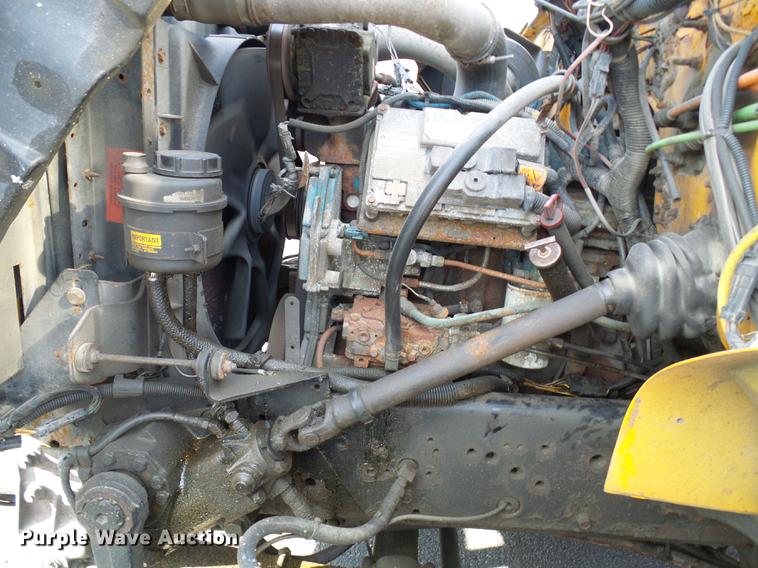 image for item DB2118 2002 International 4900 dump truck