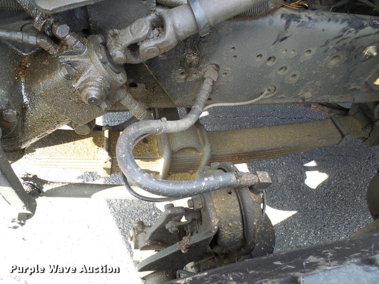 image for item DB2118 2002 International 4900 dump truck