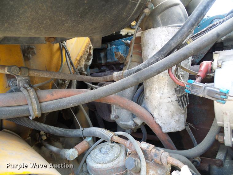 image for item DB2118 2002 International 4900 dump truck