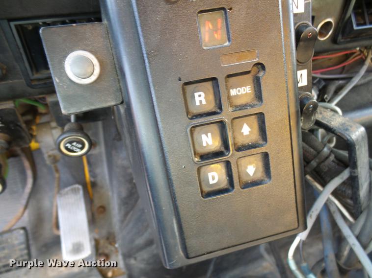 image for item DB2118 2002 International 4900 dump truck