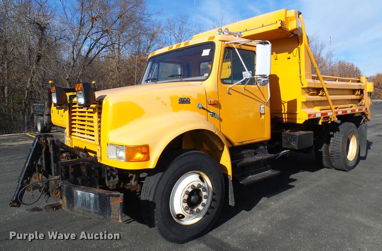 image for item DB2119 2000 International 4900 dump truck