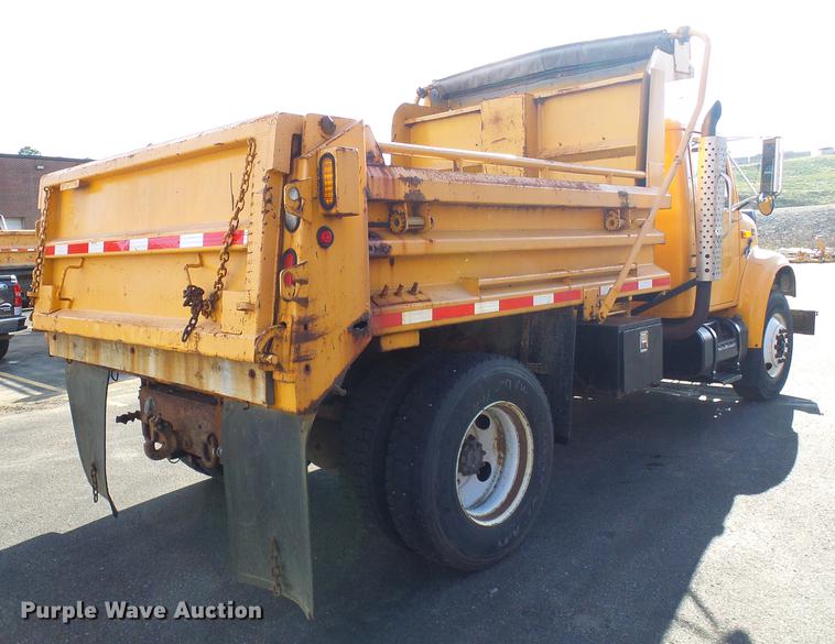 image for item DB2119 2000 International 4900 dump truck
