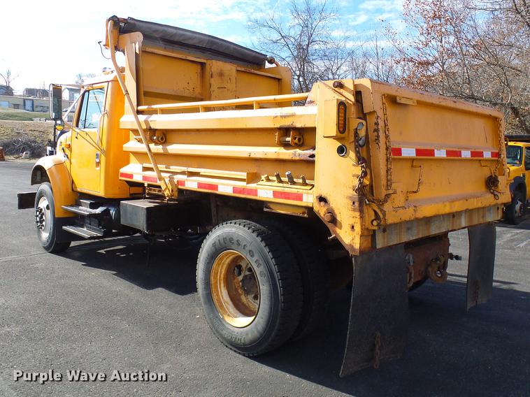 image for item DB2119 2000 International 4900 dump truck
