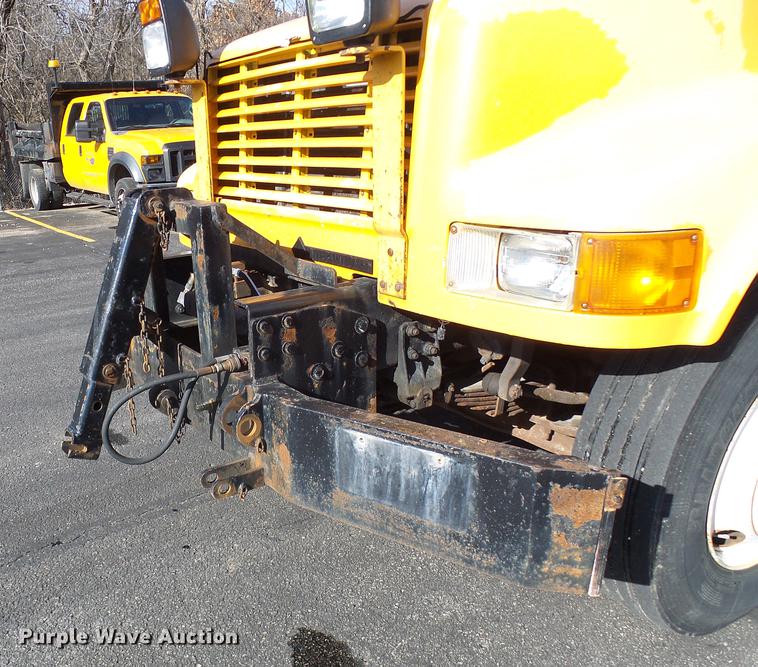 image for item DB2119 2000 International 4900 dump truck