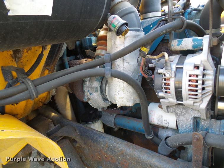 image for item DB2119 2000 International 4900 dump truck