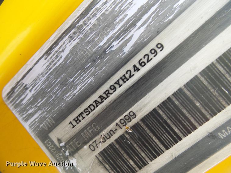 image for item DB2119 2000 International 4900 dump truck