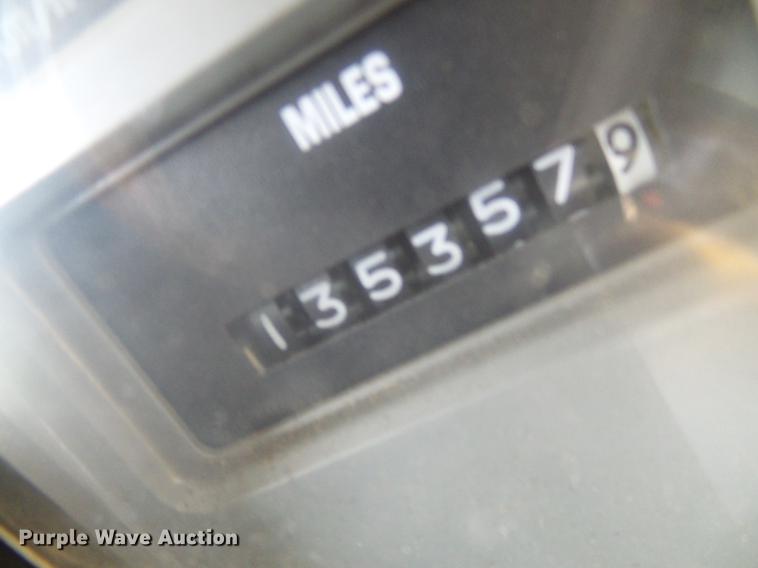 image for item DB2119 2000 International 4900 dump truck