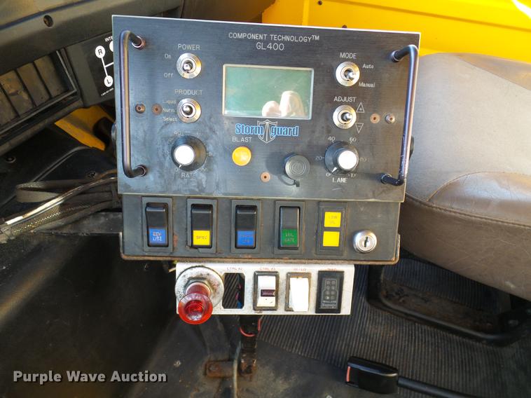 image for item DB2119 2000 International 4900 dump truck