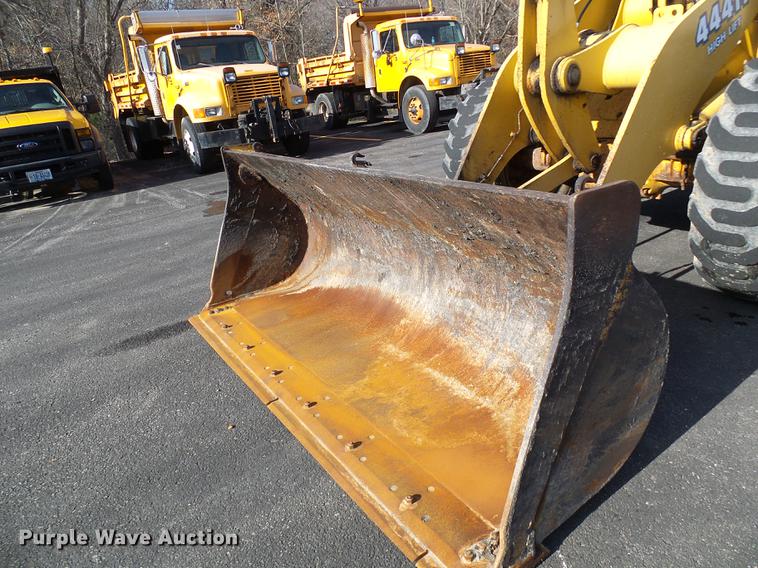 image for item DB2120 2003 John Deere 444H wheel loader