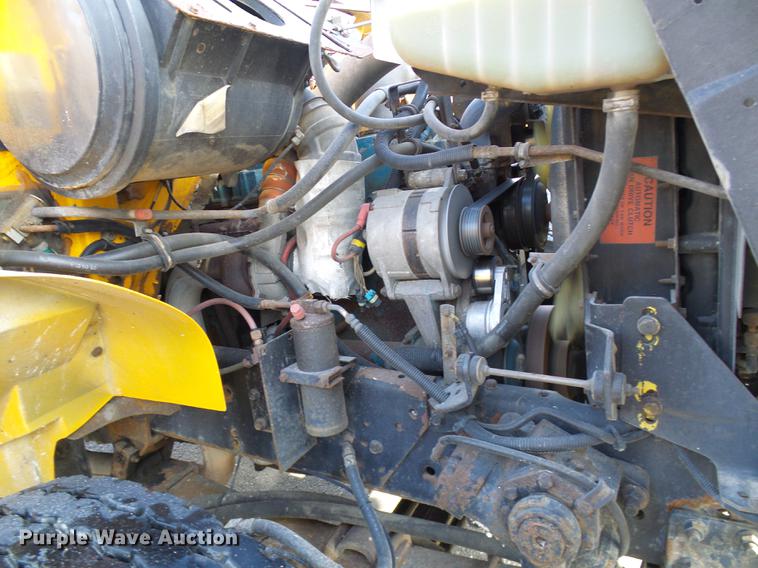 image for item DB2121 2002 International 4900 dump truck