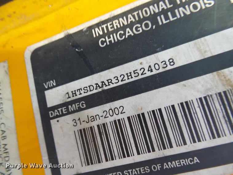 image for item DB2121 2002 International 4900 dump truck