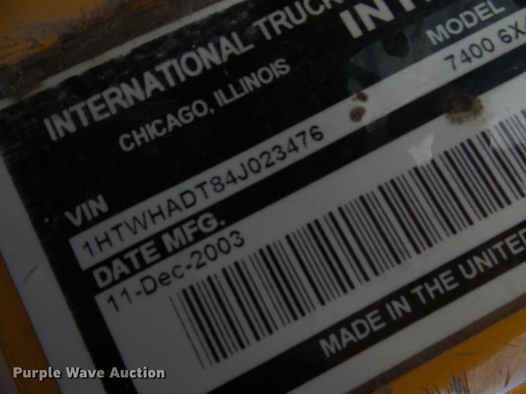 image for item DB2123 2004 International 7400 dump truck