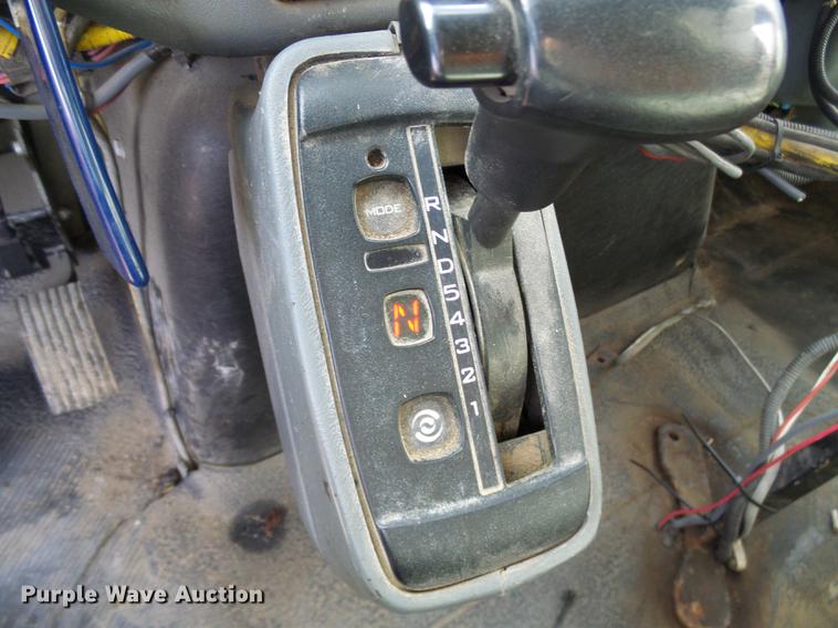 image for item DB2123 2004 International 7400 dump truck