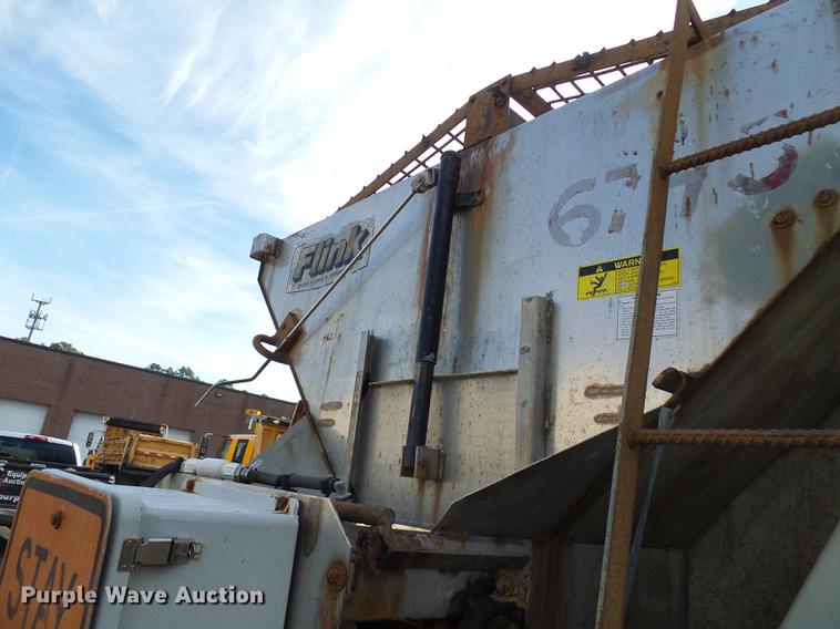 image for item DB2124 2002 International 4900 dump truck