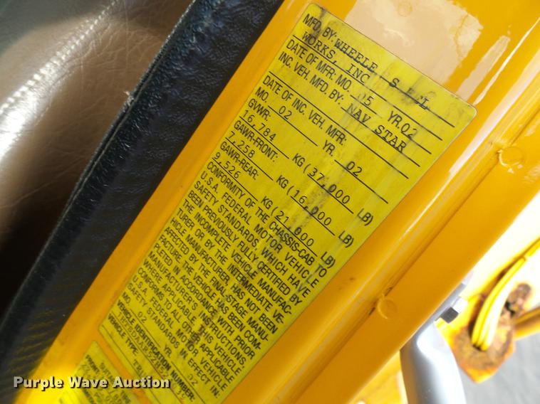 image for item DB2124 2002 International 4900 dump truck