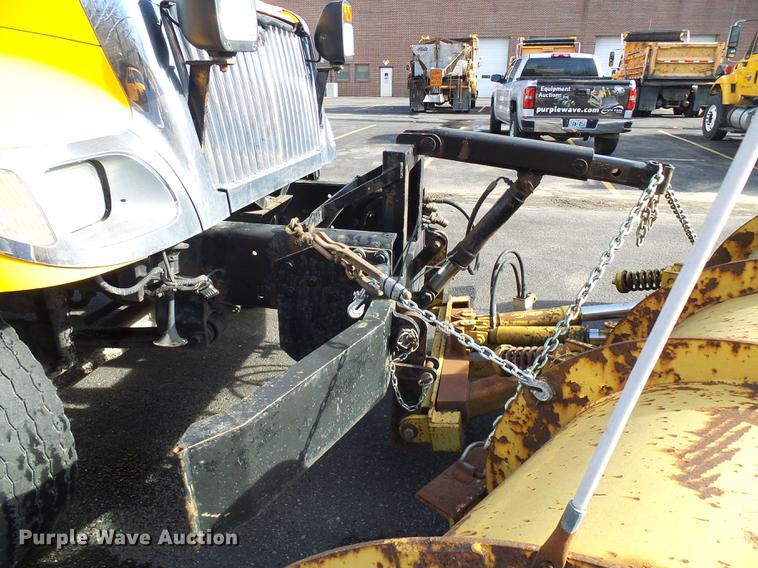 image for item DB2125 2003 International 7400 dump truck