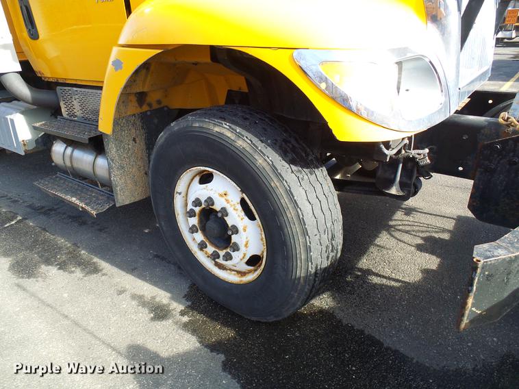 image for item DB2125 2003 International 7400 dump truck