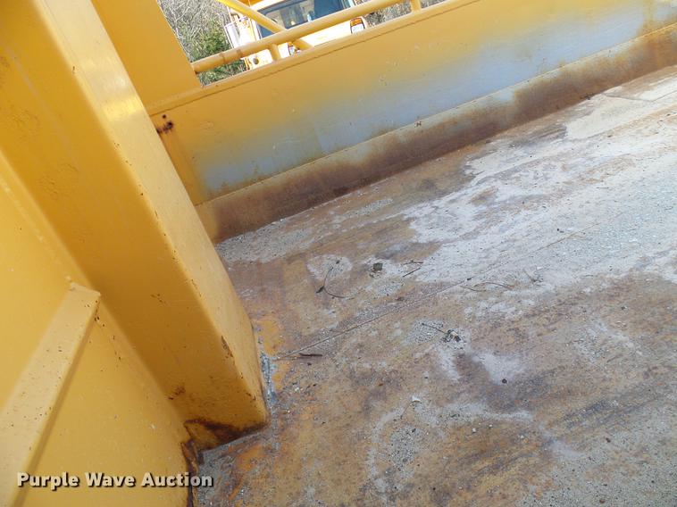 image for item DB2125 2003 International 7400 dump truck