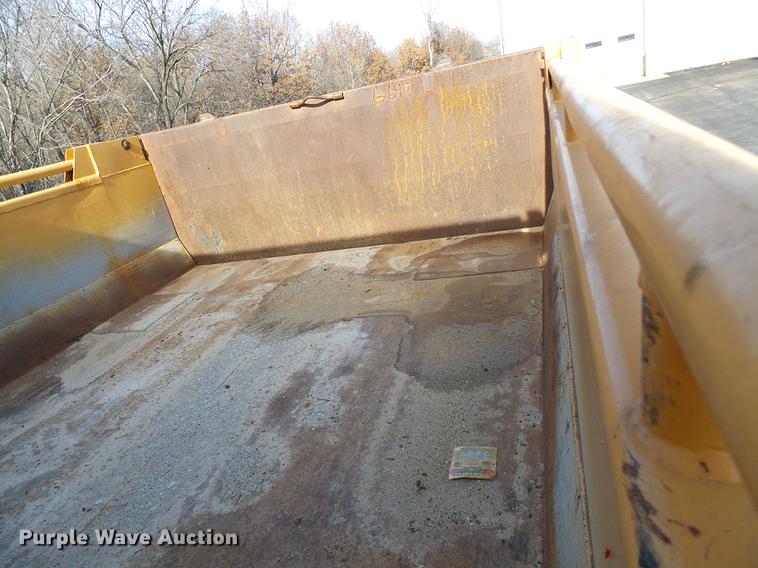 image for item DB2125 2003 International 7400 dump truck