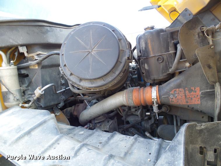 image for item DB2125 2003 International 7400 dump truck