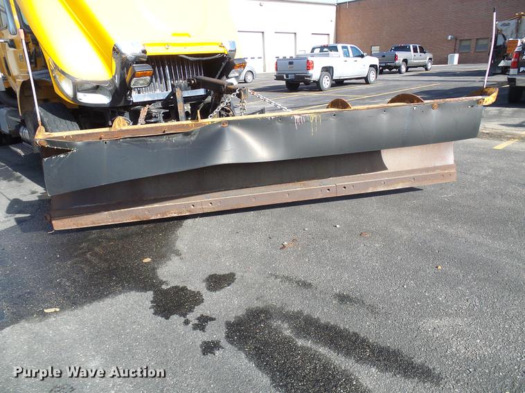 image for item DB2125 2003 International 7400 dump truck